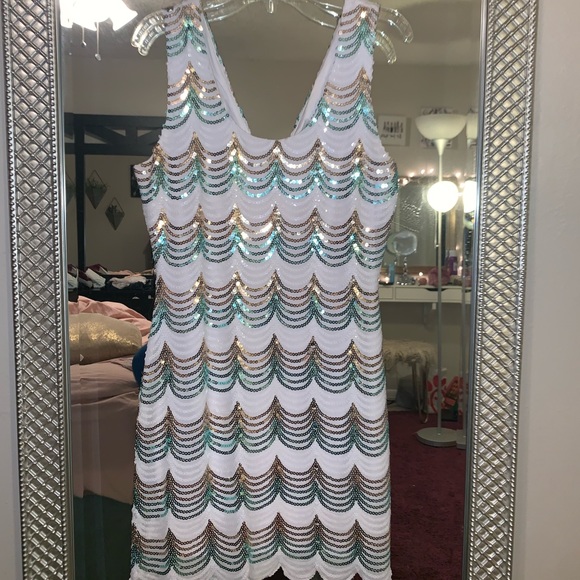 Sequins dress - Picture 2 of 4